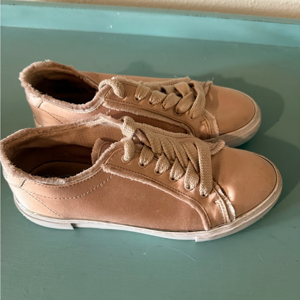Guess Blush Satin Sneakers